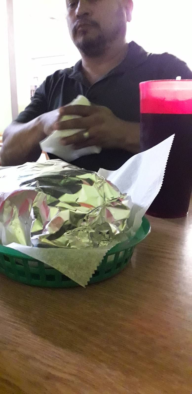 La Michoacana | restaurant | 1306 Cuba Rd, Mayfield, KY 42066, USA | 2702472761 OR +1 270-247-2761