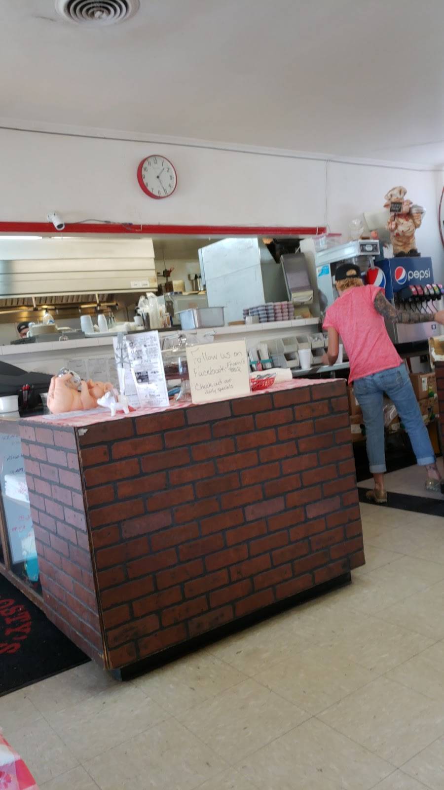 Frostys B.B.Q. & Catering | restaurant | 4836 Summit Ave, Greensboro, NC 27405, USA | 3363754089 OR +1 336-375-4089