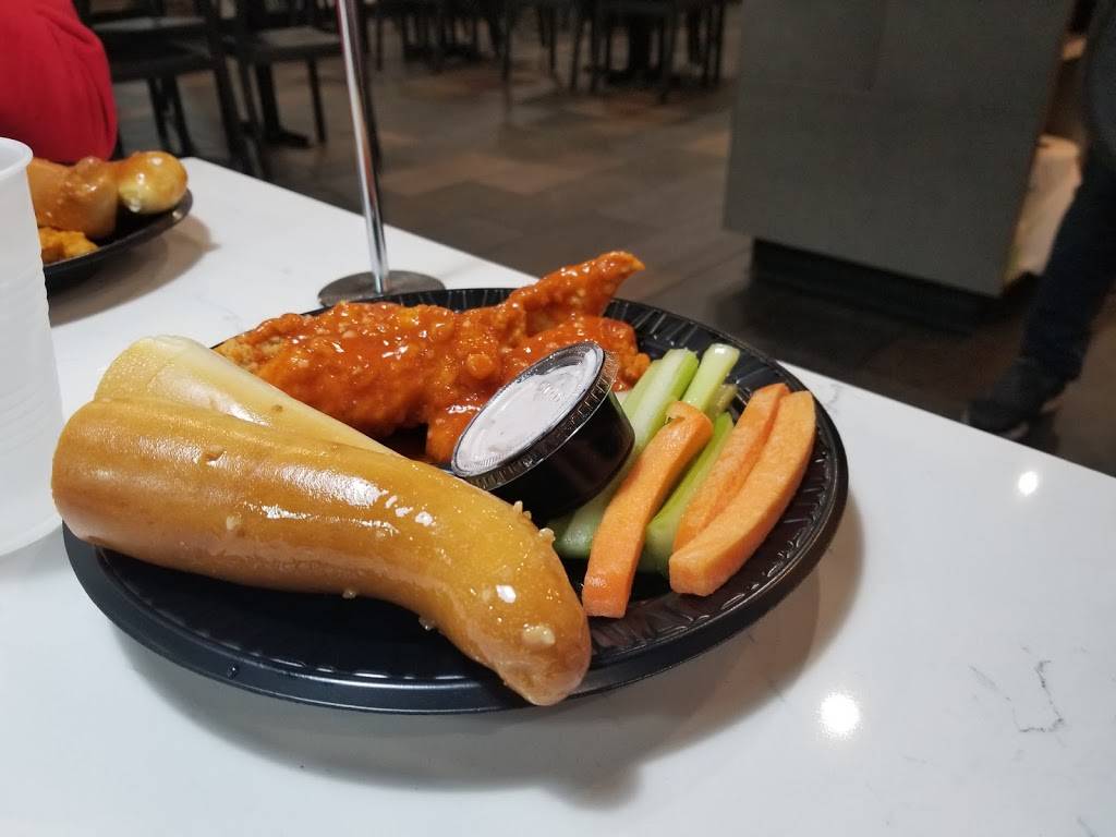 Epic Wings N Things | restaurant | 39650 Winchester Rd, Temecula, CA 92591, USA | 9516993336 OR +1 951-699-3336