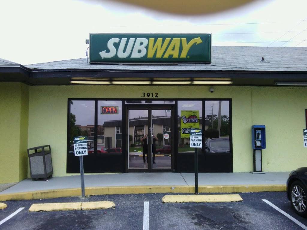 Subway | restaurant | 3912 N Alafaya Trail, Orlando, FL 32826, USA | 4072773350 OR +1 407-277-3350