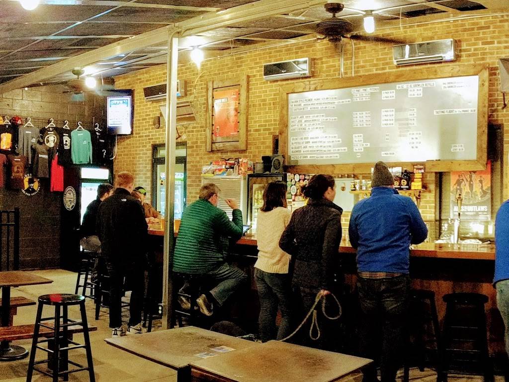 Lonerider Brewing Company | restaurant | 8816 Gulf Ct #100, Raleigh, NC 27617, USA | 9194428004 OR +1 919-442-8004