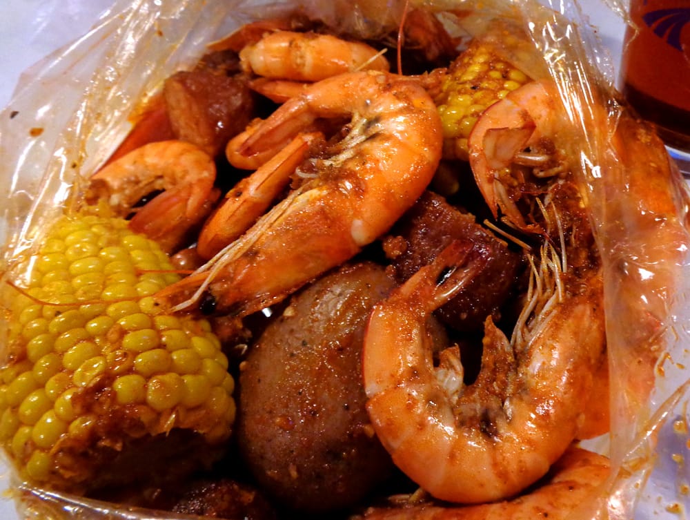 Lobster King Cajun Seafood & Wings | restaurant | 5110 Summer Ave #104, Memphis, TN 38122, USA | 9015721410 OR +1 901-572-1410