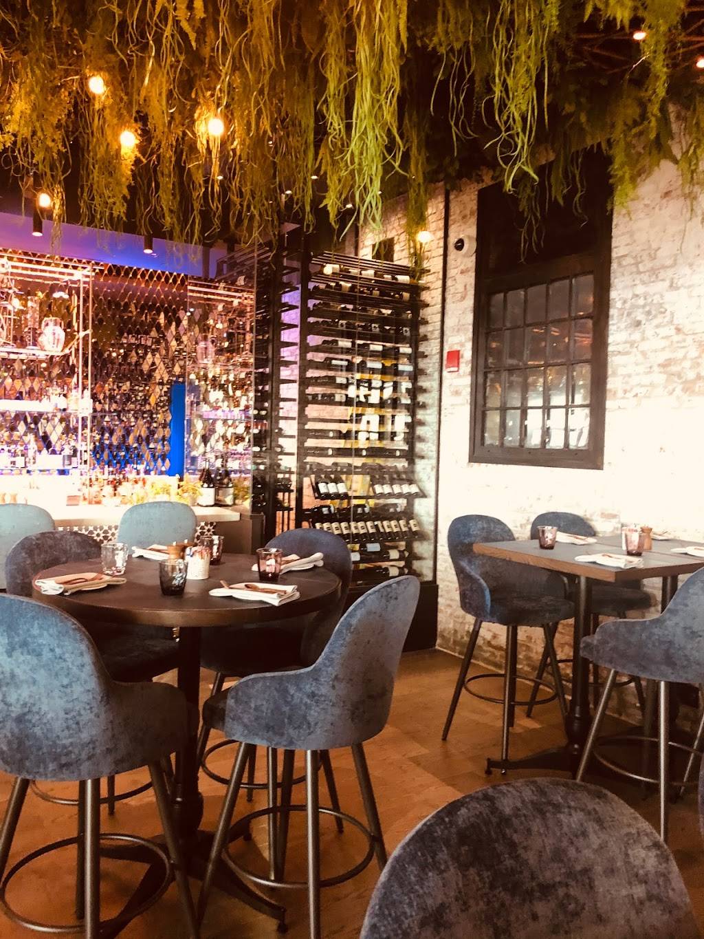 Madame Chose | restaurant | 5401 Boulevard des Galeries, Québec, QC G2K 1N4, Canada | 5818140880 OR +1 581-814-0880