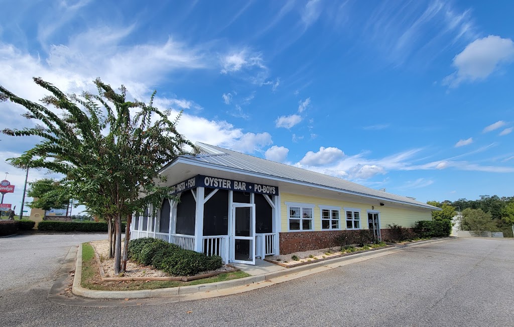 Shrimp Basket Evergreen | restaurant | 64 Liberty Park Pl, Evergreen, AL 36401, USA | 2512163223 OR +1 251-216-3223