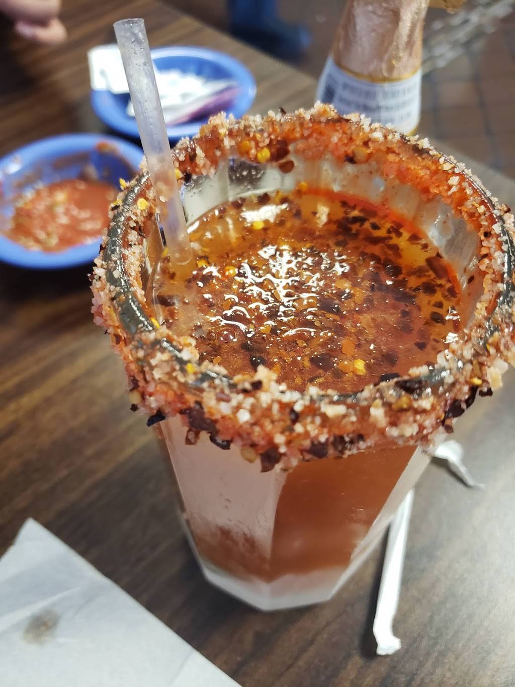 Mariscos Las Cazuelitas | restaurant | 300 Oak St, Bakersfield, CA 93304, USA | 6613246142 OR +1 661-324-6142