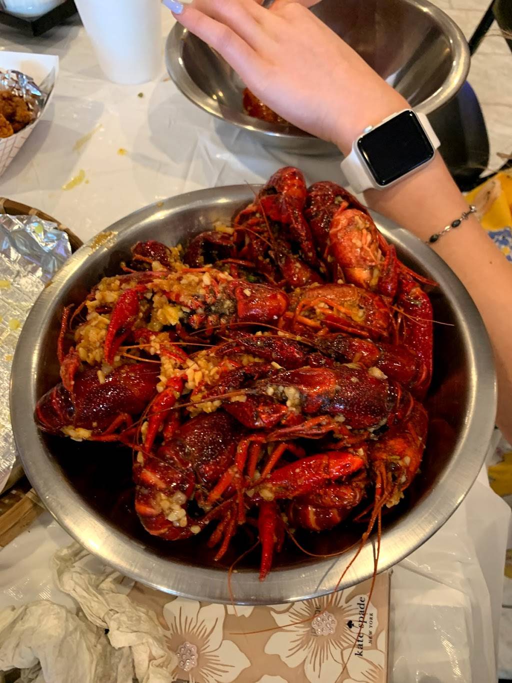 Fuqua Crawfish | restaurant | 10990 Fuqua St, Houston, TX 77089, USA | 8322436239 OR +1 832-243-6239