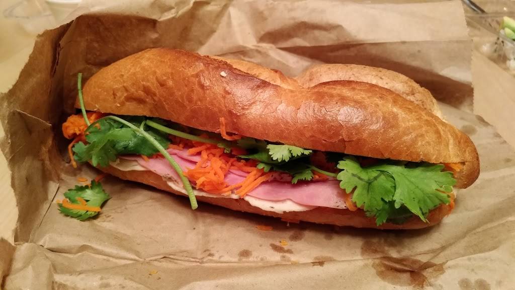 Tomio Sushi | restaurant | 2190 Rue Ontario E, Montréal, QC H2K 1V6, Canada | 5145088882 OR +1 514-508-8882