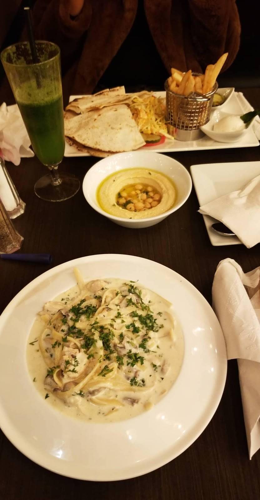 Palace Of The Sultan | restaurant | 1971 Lakeshore Rd W, Mississauga, ON L5J 1J6, Canada | 9058230000 OR +1 905-823-0000