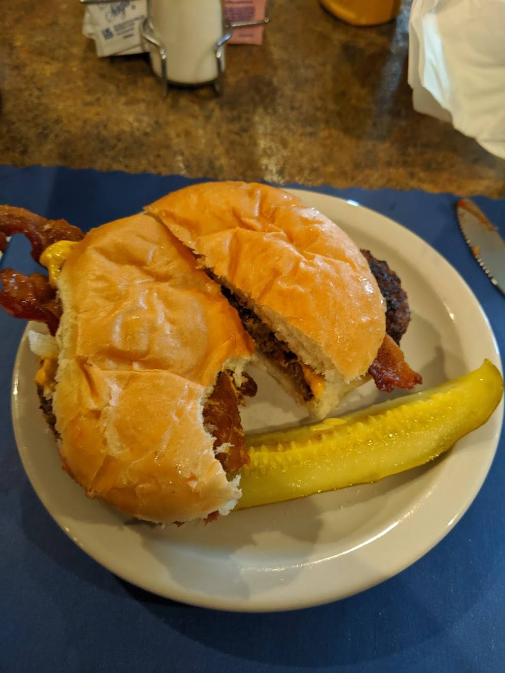 House Of Coates | restaurant | 16300 Clayton Ave E, Rosemount, MN 55068, USA | 6514372232 OR +1 651-437-2232