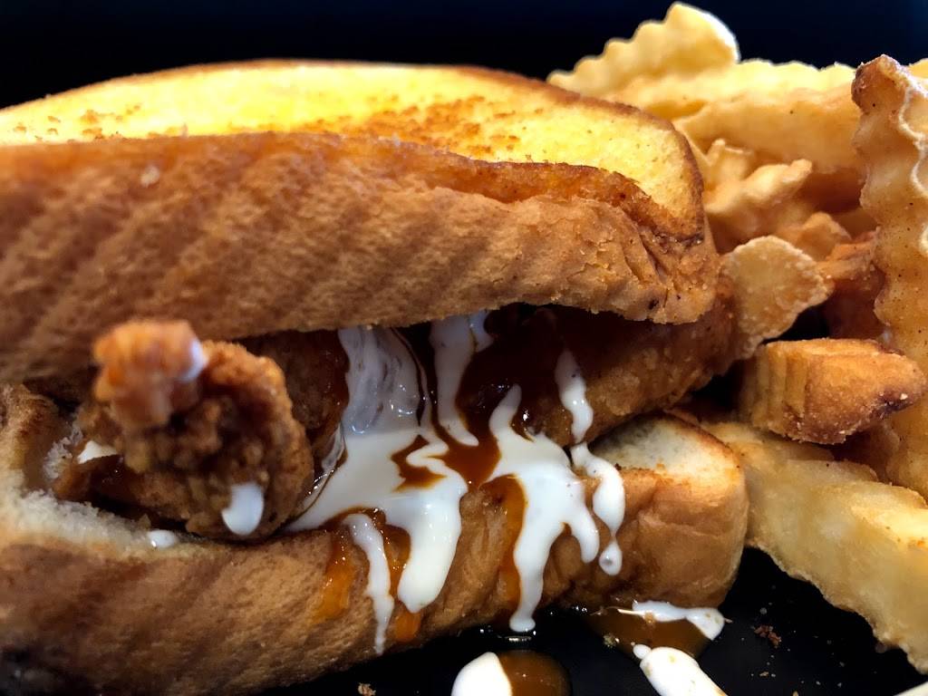 Zaxbys Chicken Fingers & Buffalo Wings | restaurant | 1425 Sam Nunn Blvd, Perry, GA 31069, USA | 4789871020 OR +1 478-987-1020