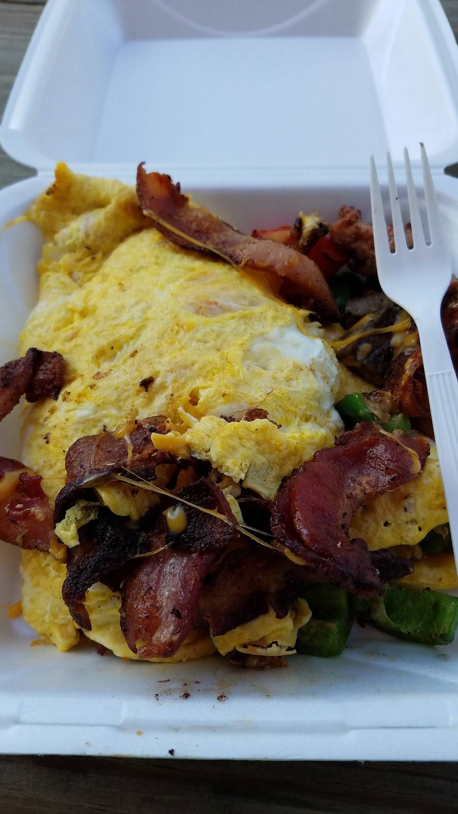 Holiday Grill & Catering | restaurant | 13408 Enterprise Ave, Cleveland, OH 44135, USA | 2164331187 OR +1 216-433-1187