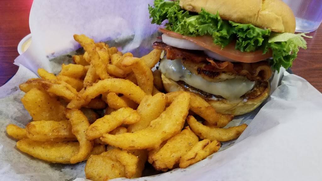 Black Jacks Pub & Grill | restaurant | 18 N Jefferson Ave, West Jefferson, NC 28694, USA | 3362463295 OR +1 336-246-3295