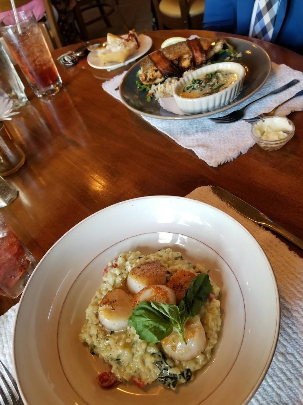 Lakeside Restaurant | restaurant | 531 Smallwood Ave, Highlands, NC 28741, USA | 8285269419 OR +1 828-526-9419