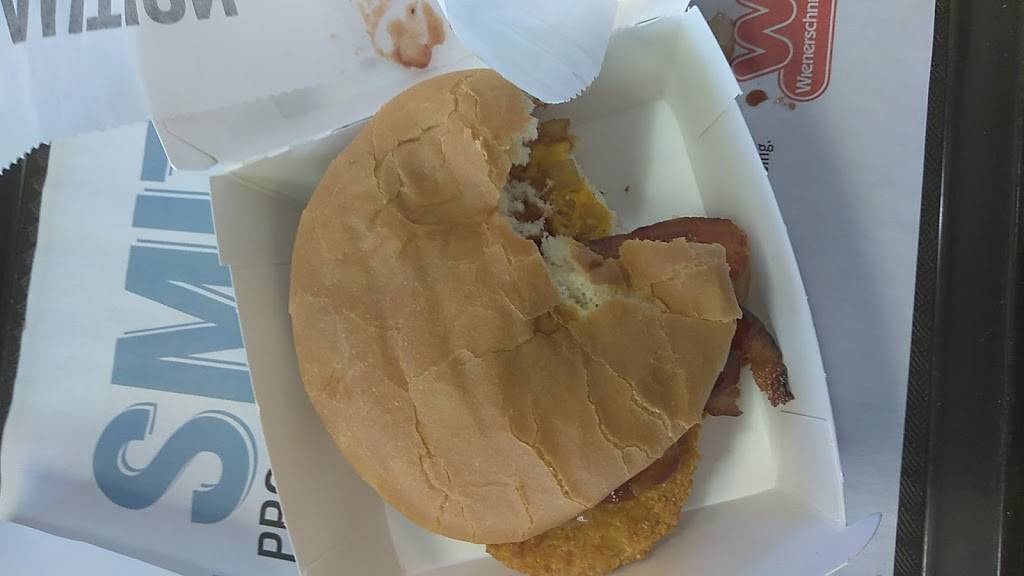 Wienerschnitzel | restaurant | 23750 Alessandro Blvd, Moreno Valley, CA 92553, USA | 9516569870 OR +1 951-656-9870