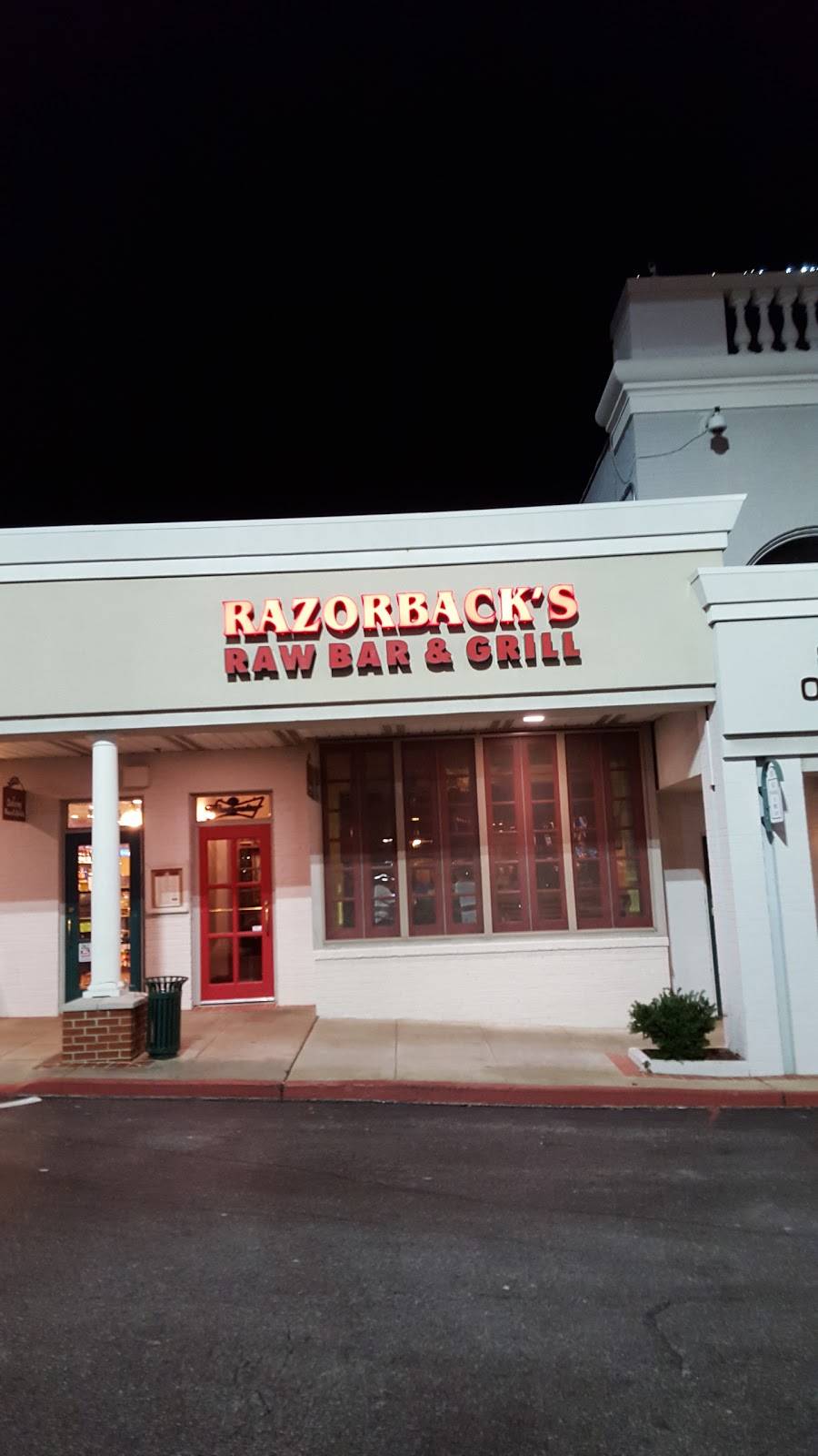 Razorbacks Raw Bar & Grill | restaurant | 826 Dulaney Valley Rd, Towson, MD 21204, USA | 4108219550 OR +1 410-821-9550