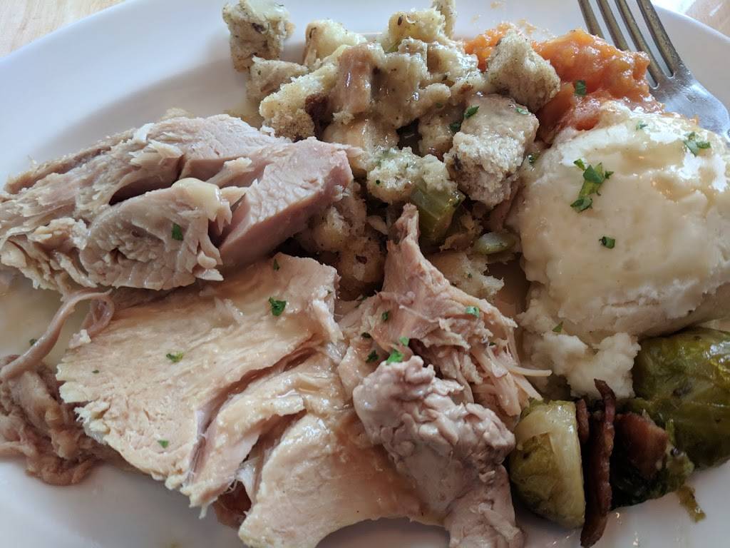 Bluebird Restaurant & Tavern | restaurant | 102 E River St, Leland, MI 49654, USA | 2312569081 OR +1 231-256-9081