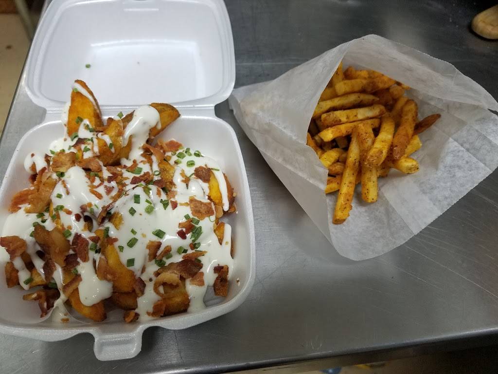 KONNAROCK STORE & GAS | restaurant | 20433 Azen Rd, Damascus, VA 24236, USA | 2763883377 OR +1 276-388-3377