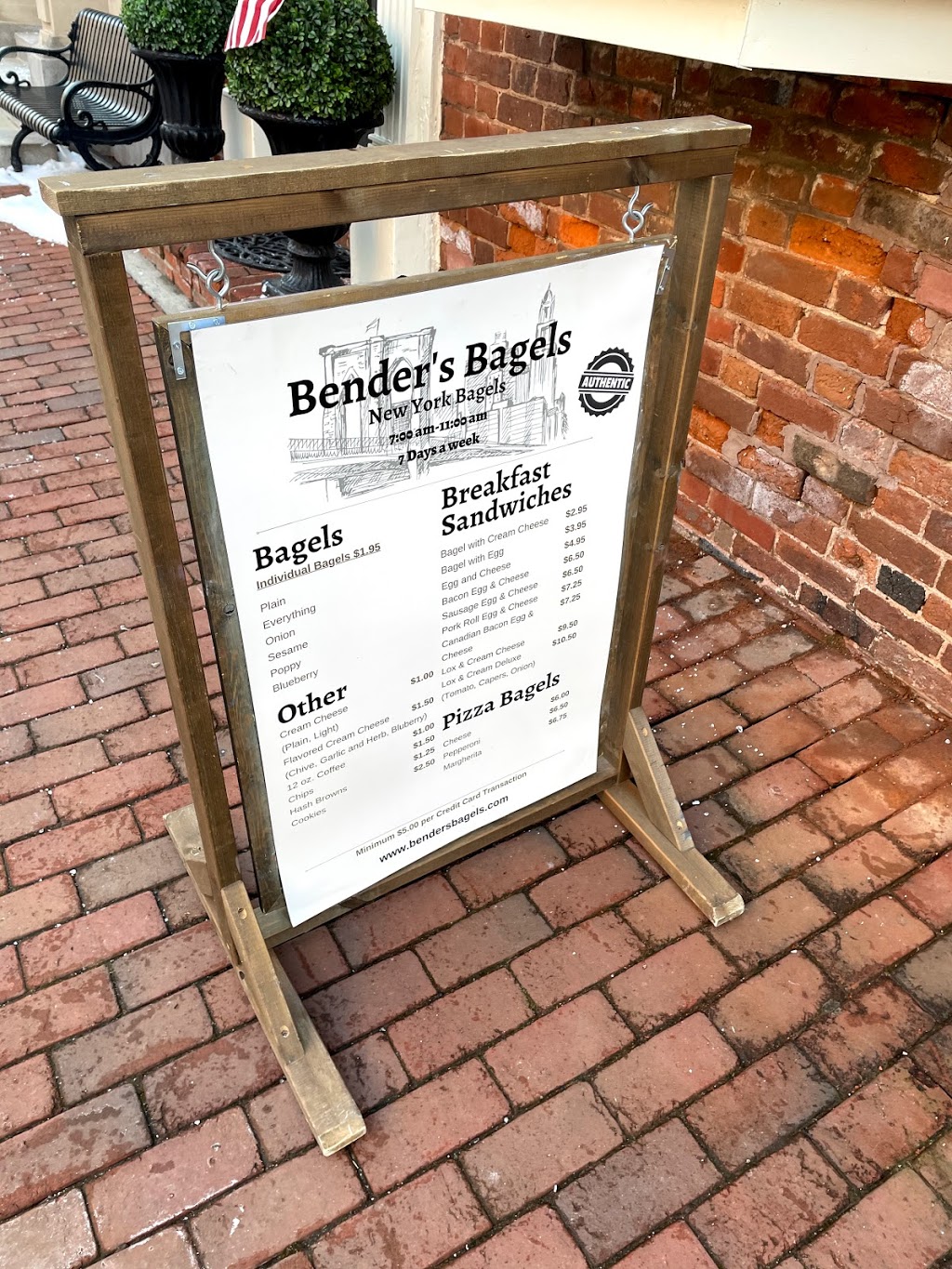 Benders NY Bagels | restaurant | 10 S King St, Leesburg, VA 20175, USA | 5712919446 OR +1 571-291-9446