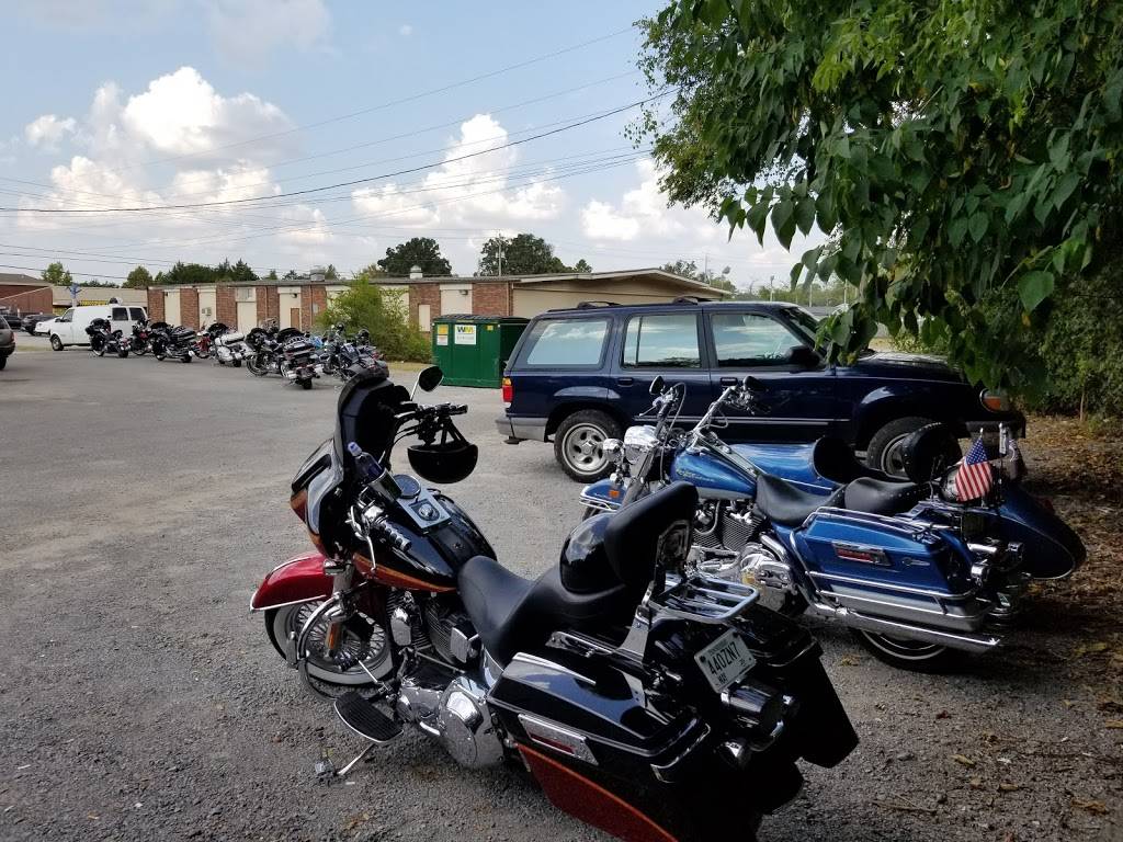 Vans bar & grill | restaurant | 2404 Halls Hill Pike, Murfreesboro, TN 37130, USA | 6156247767 OR +1 615-624-7767