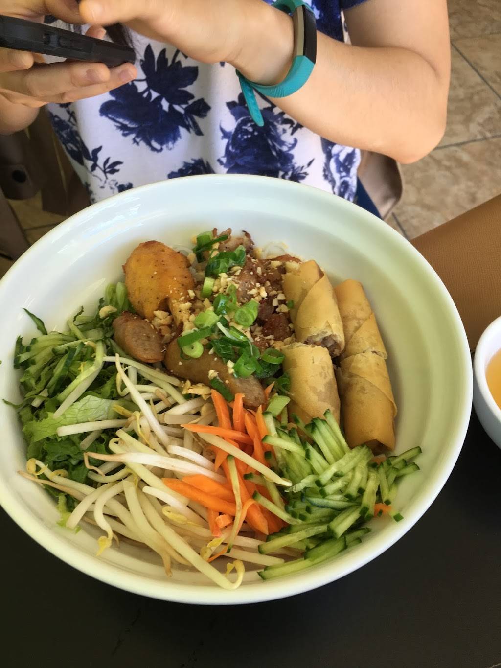 Chao Bistro | restaurant | 355 Elmira Rd N #138, Guelph, ON N1K 1S5, Canada | 5195742426 OR +1 519-574-2426