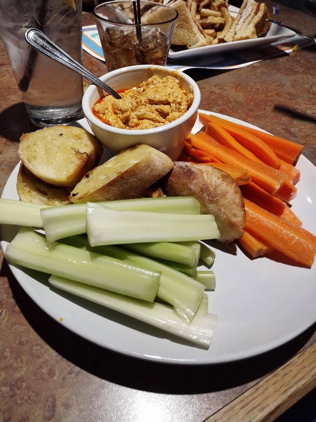 Trio Bar And Grill | restaurant | 3707 Marietta Ave, Columbia, PA 17512, USA | 7172850888 OR +1 717-285-0888