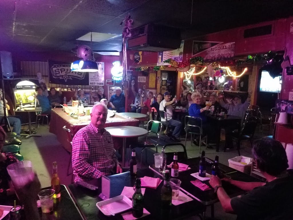 Tonys Siesta | restaurant | 206 Brooklyn Ave, San Antonio, TX 78215, USA | 2108364506 OR +1 210-836-4506