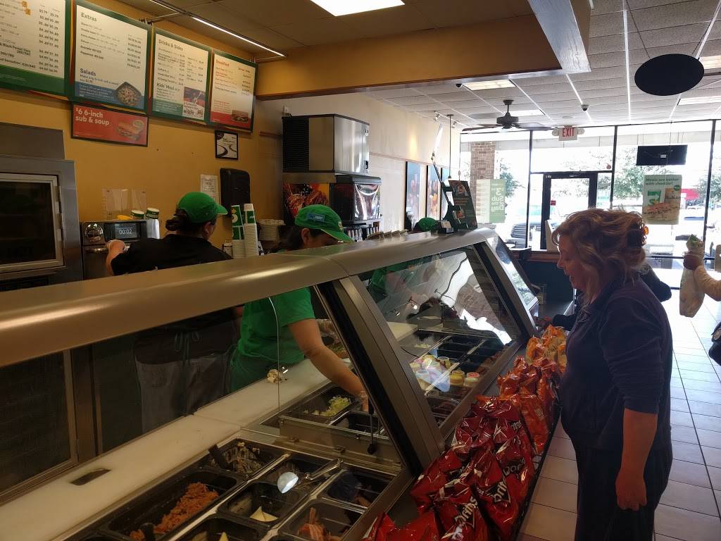Subway Restaurants | restaurant | 4801 Wilson Rd #400, Humble, TX 77396, USA | 2813125552 OR +1 281-312-5552