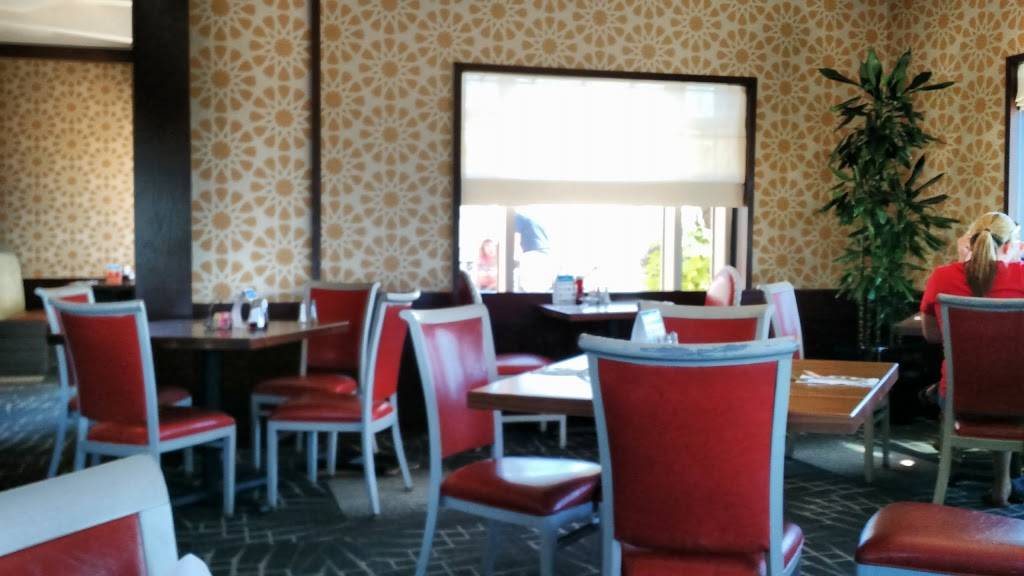 LandShark Bar & Grill Atlantic City | restaurant | 1133 Boardwalk, Atlantic City, NJ 08401, USA | 6094314120 OR +1 609-431-4120