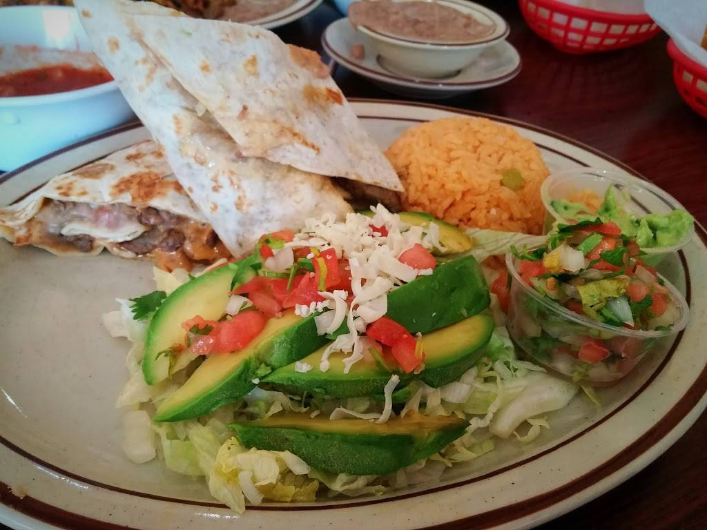 Los Jinetes Mexican Restaurant | restaurant | 220 1st St E, Independence, IA 50644, USA | 3193321361 OR +1 319-332-1361