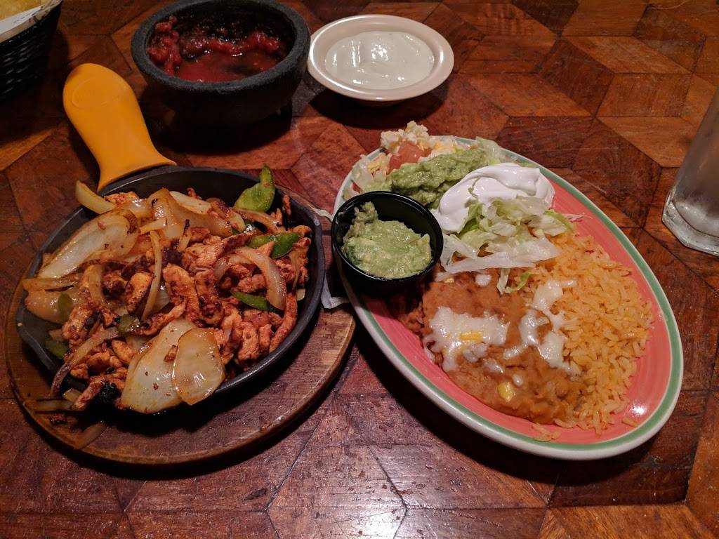 Mexico Viejo Mexican Grill | restaurant | 1020 Bill Tuck Hwy #800, South Boston, VA 24592, USA | 4345751775 OR +1 434-575-1775