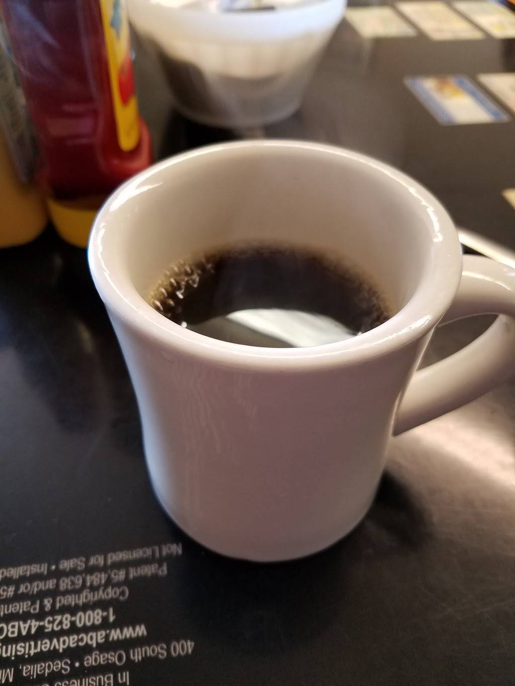 Slingers | restaurant | 1059 Gravois Rd, Fenton, MO 63026, USA | 6363431916 OR +1 636-343-1916