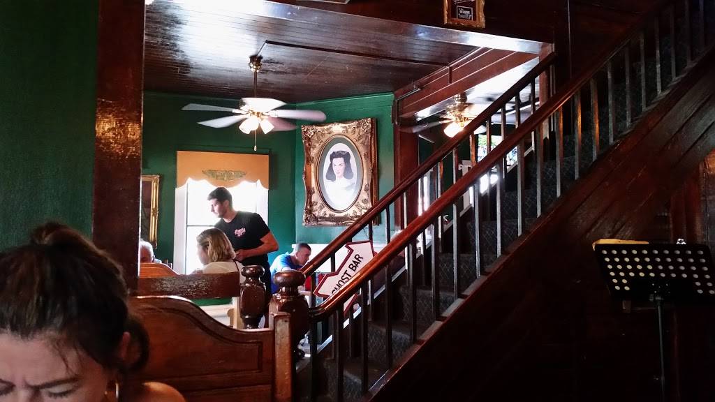 Scarlett OHaras | restaurant | 70 Hypolita St, St. Augustine, FL 32084, USA | 9048246535 OR +1 904-824-6535