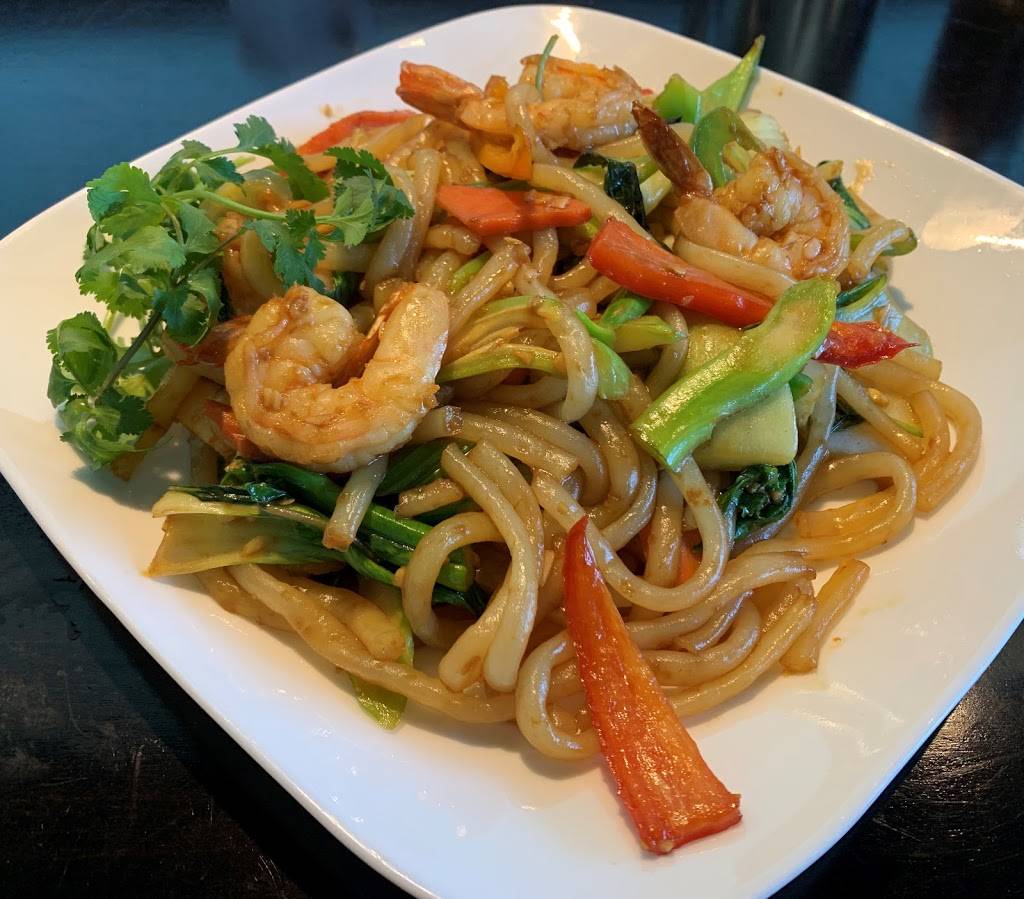 Pho Amour | restaurant | 16421 Sierra Lakes Pkwy #102, Fontana, CA 92336, USA | 9093208880 OR +1 909-320-8880