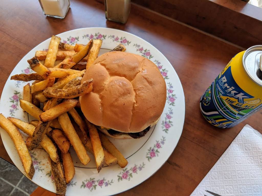 MyBURGER | restaurant | 2 Duke St E, Kitchener, ON N2H 2L7, Canada | 5198837500 OR +1 519-883-7500