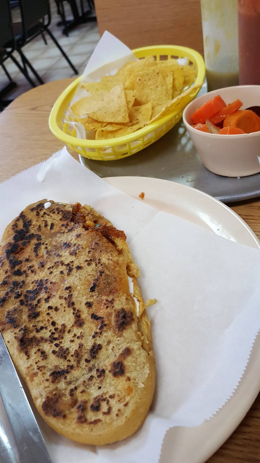 Antojitos Tonatico | restaurant | 1102 Glen Rock Ave, Waukegan, IL 60085, USA | 8476259561 OR +1 847-625-9561