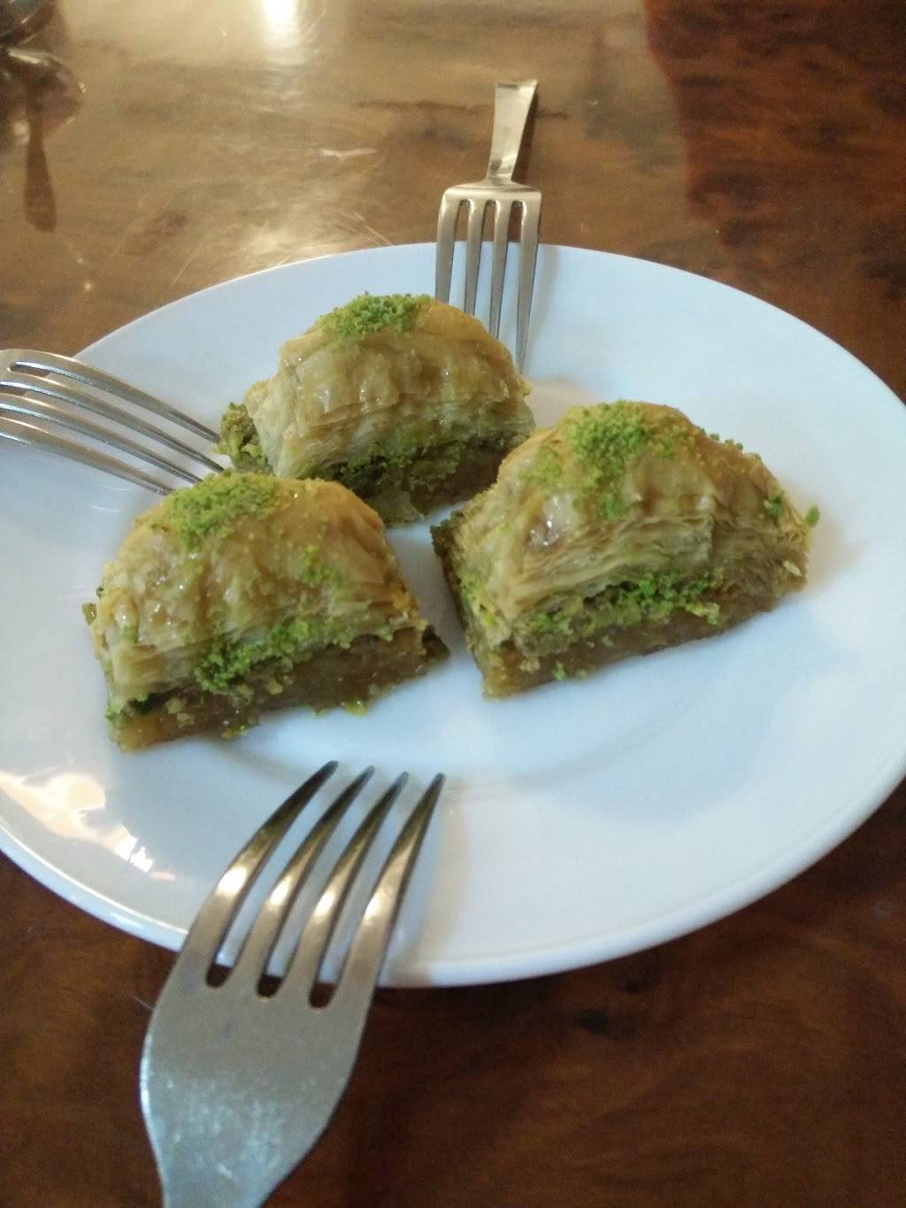 Ali Baba | restaurant | 2243 15th St, Troy, NY 12180, USA | 5182731170 OR +1 518-273-1170