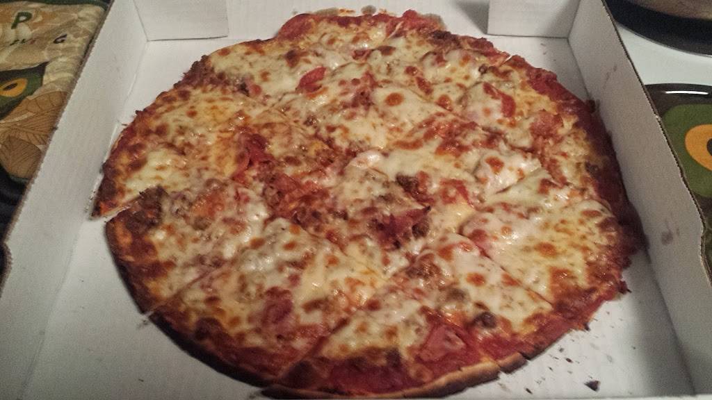 Firehouse Pizza | restaurant | 20014 Hibernia Rd, Charlestown, IN 47111, USA | 8122932222 OR +1 812-293-2222