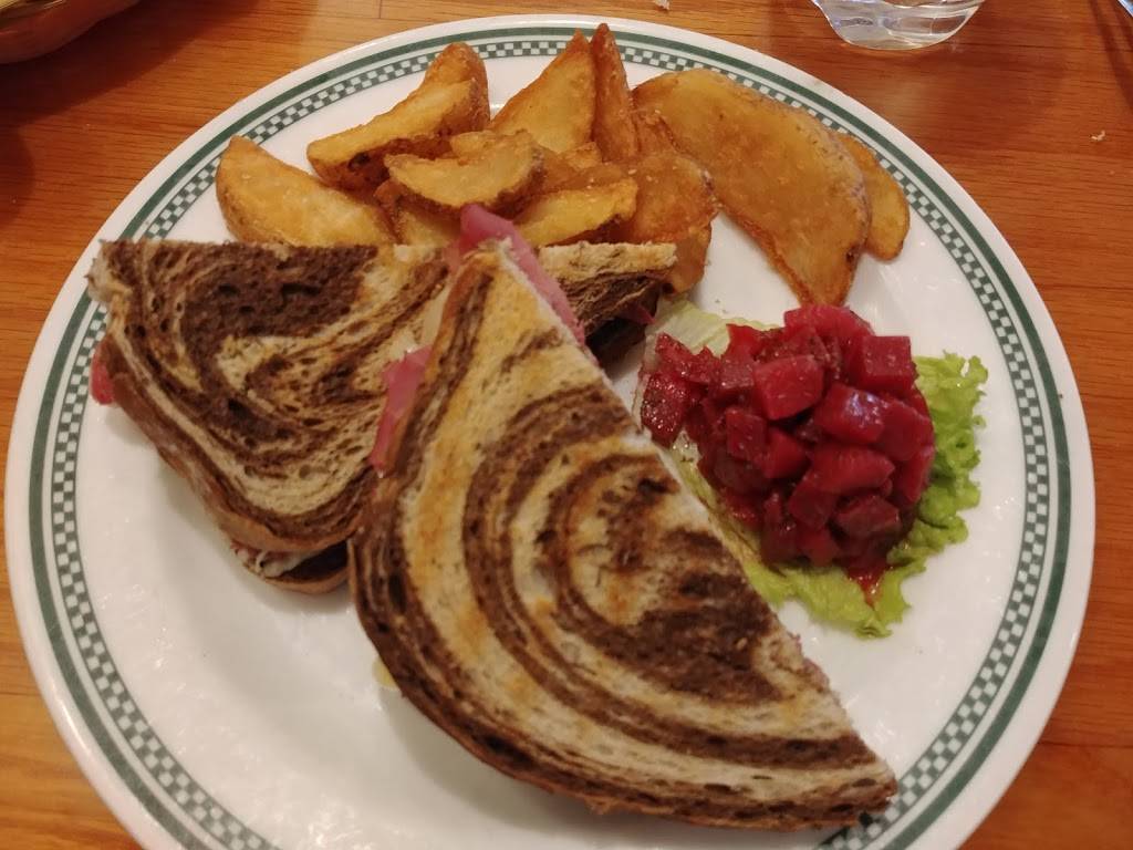 Finnegans Bar & Grill | restaurant | 1000 Universal Blvd, Orlando, FL 32819, USA | 4073638757 OR +1 407-363-8757