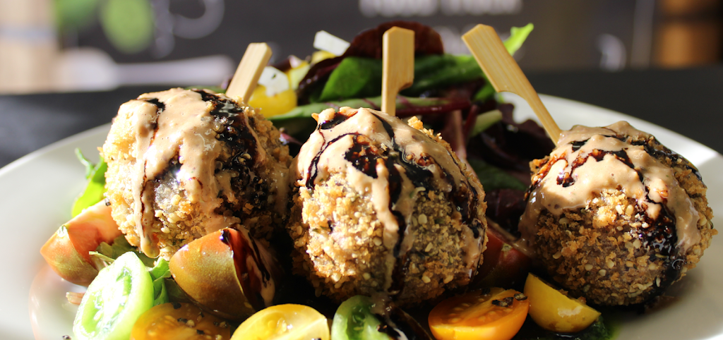 Road Chef (Catering Address) | restaurant | 740 Michigan Ave, Windsor, ON N9J 2E6, Canada | 5199782888 OR +1 519-978-2888