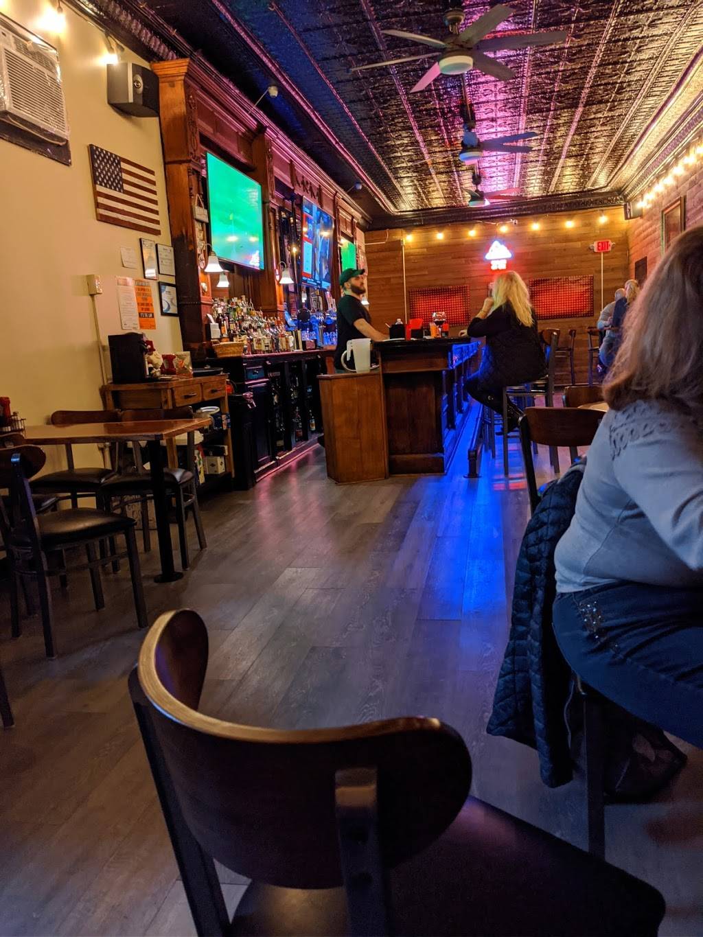 Cosmos on Oak | restaurant | 419 Oak St, Scranton, PA 18508, USA | 5704665323 OR +1 570-466-5323