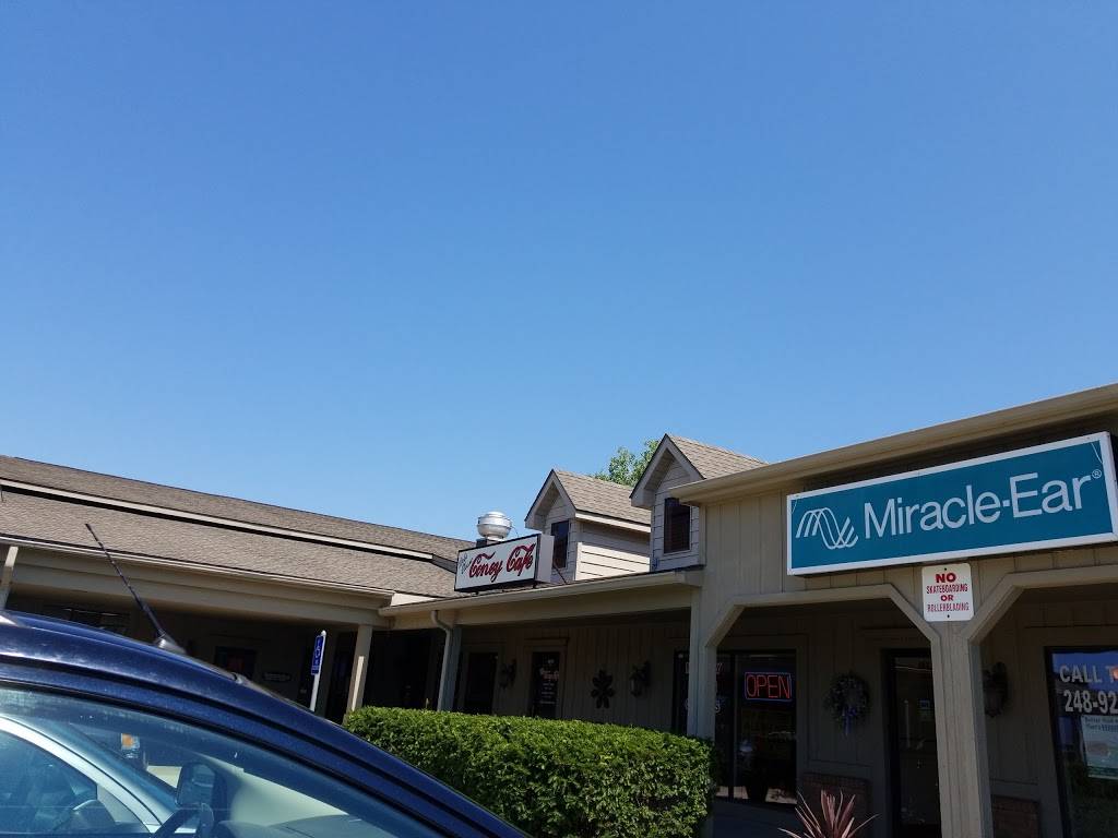 Classic Coney Island | restaurant | 6678 Dixie Hwy, Village of Clarkston, MI 48346, USA | 2489229322 OR +1 248-922-9322