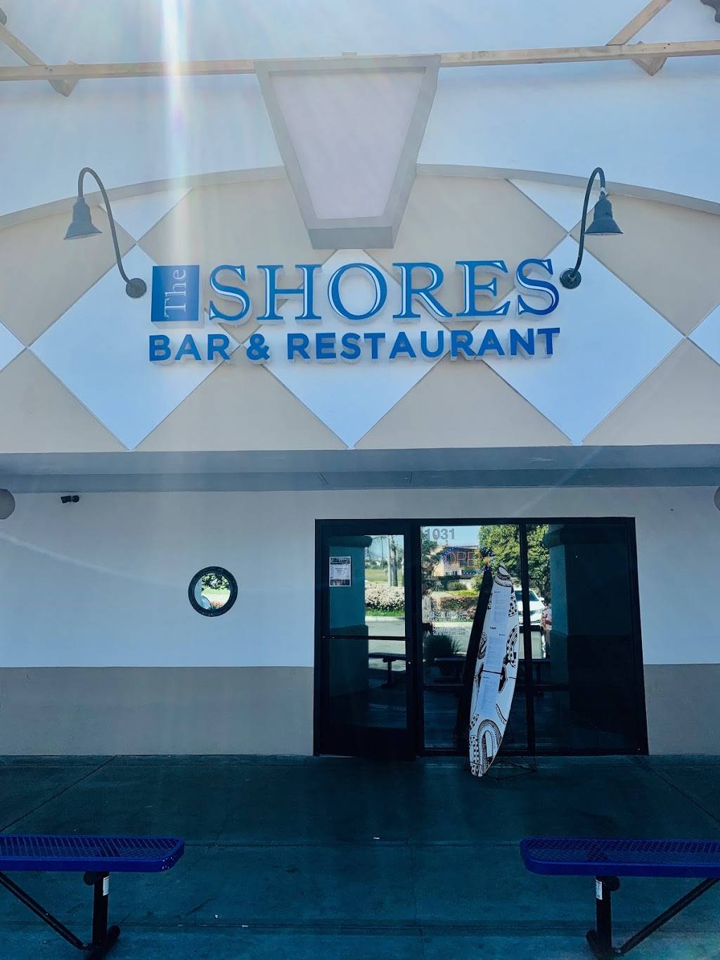 The Shores Restaurant | restaurant | 1031 Harbor Blvd, Oxnard, CA 93035, USA | 8053940028 OR +1 805-394-0028
