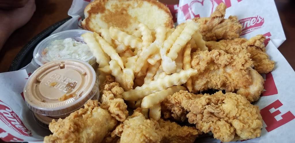 Raising Canes Chicken Fingers | meal takeaway | 7531 Westheimer Rd, Houston, TX 77063, USA | 7137803475 OR +1 713-780-3475
