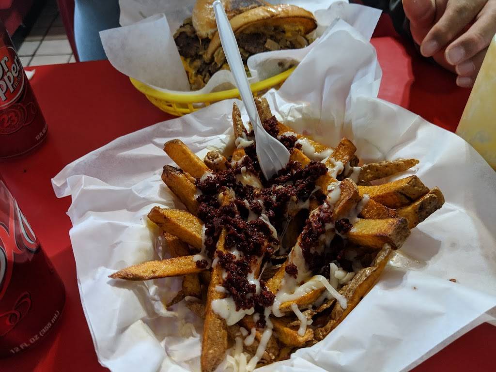 Chuco Burgers and Dogs | restaurant | 1201 Lafayette Dr, El Paso, TX 79907, USA | 9155988707 OR +1 915-598-8707