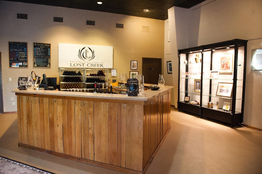 The Vineyards & Winery at Lost Creek | restaurant | 43285 Spinks Ferry Rd, Leesburg, VA 20176, USA | 7034439836 OR +1 703-443-9836