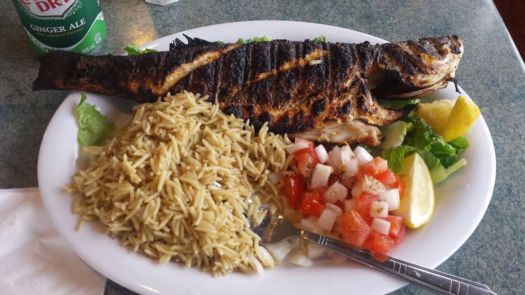 Marina Fish & Chicken | restaurant | 954 University Ave W, Windsor, ON N9A 5S2, Canada | 5192522022 OR +1 519-252-2022
