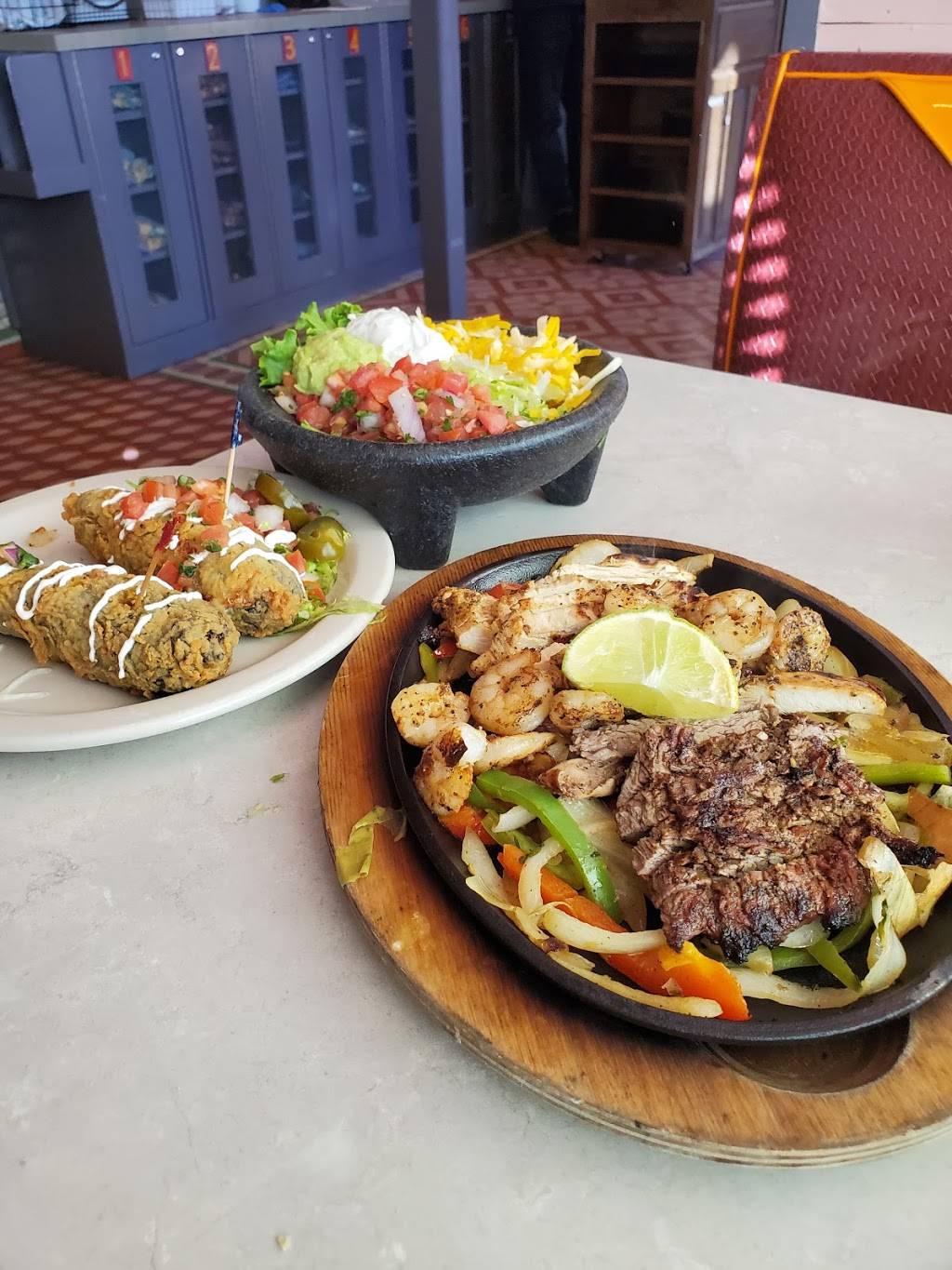 Chuys | restaurant | 8121 E Arapahoe Rd, Greenwood Village, CO 80112, USA | 7206997500 OR +1 720-699-7500