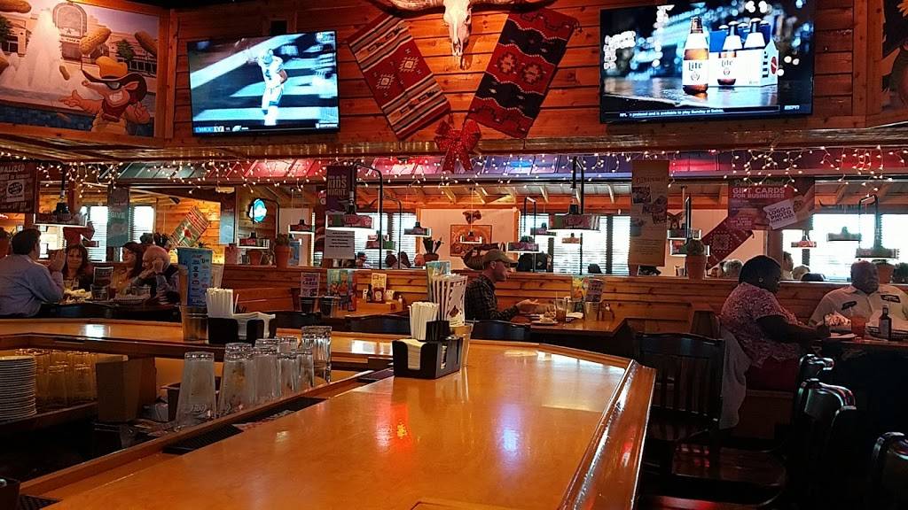 Texas Roadhouse | restaurant | 8207 Town Center Dr, Nottingham, MD 21236, USA | 4109336620 OR +1 410-933-6620
