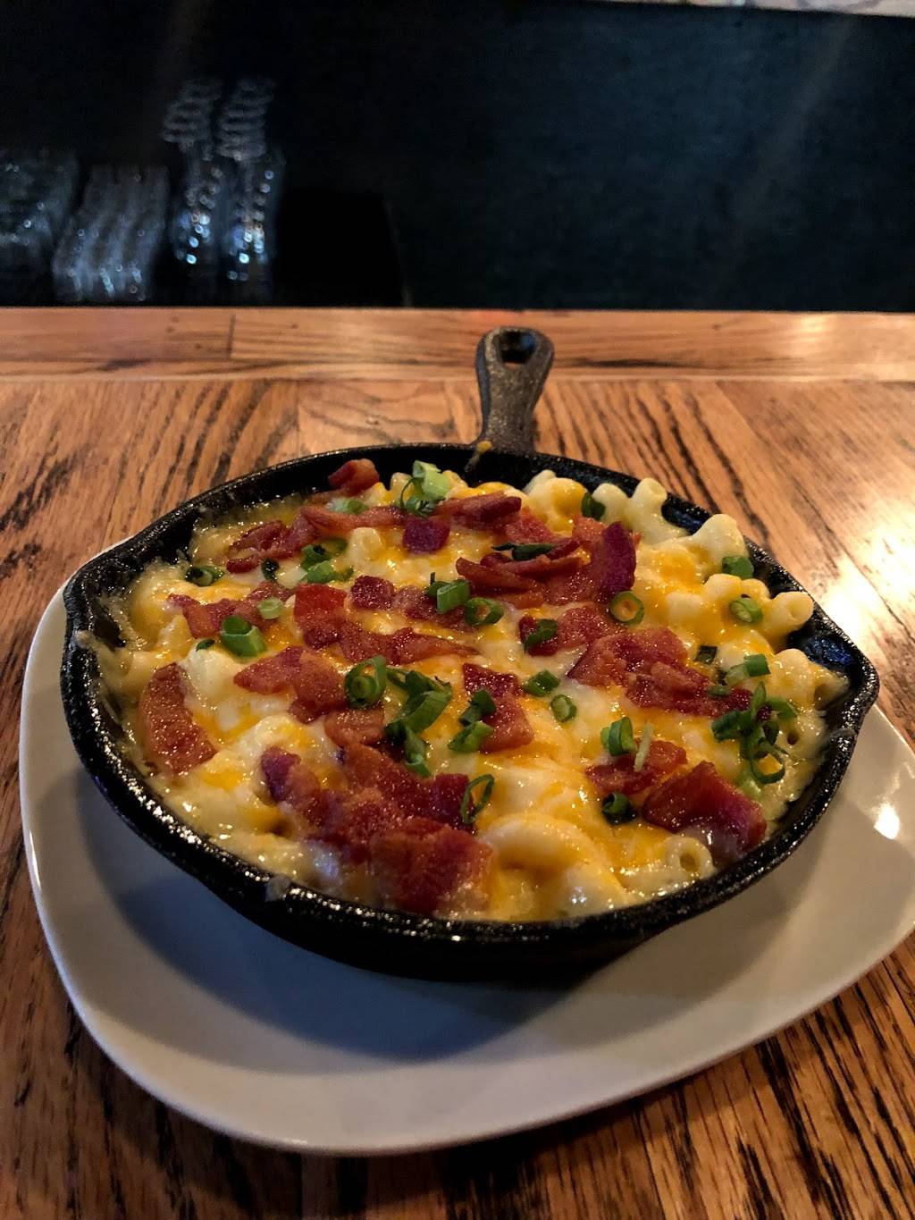 CastIron Grill | restaurant | 5204 Sunset Bluff Dr, Green Bay, WI 54311, United States | 9206422772 OR +1 920-642-2772
