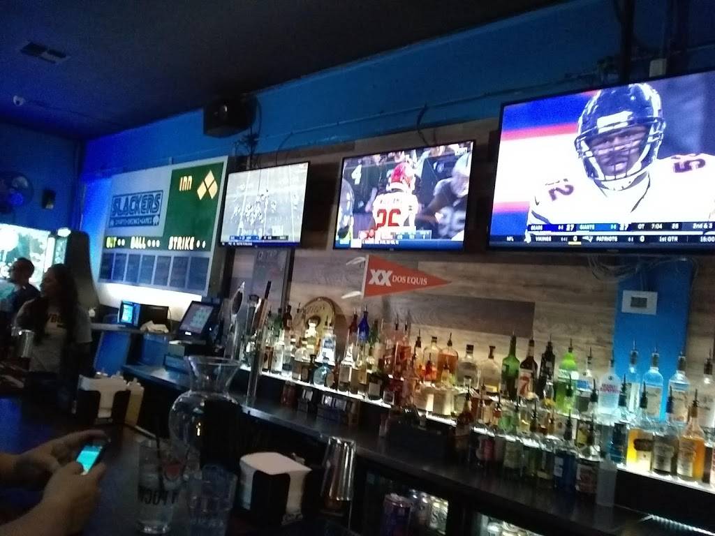 Slackers Sports Bar - St. Marys | restaurant | 2809 N St Marys St, San Antonio, TX 78212, USA | 2108452603 OR +1 210-845-2603